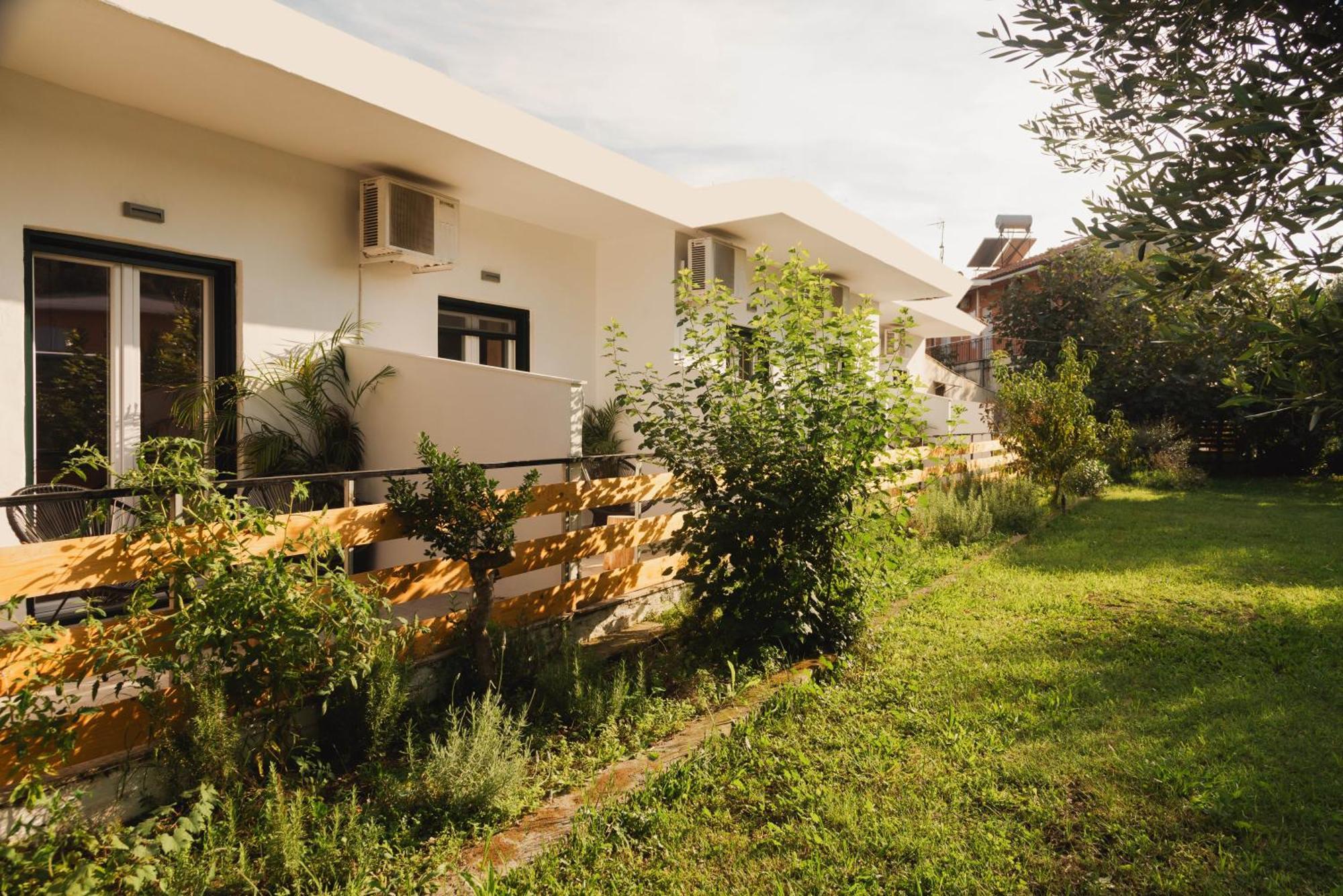 Olive Grove Suites Boutique Hotel Moraitika Exterior photo