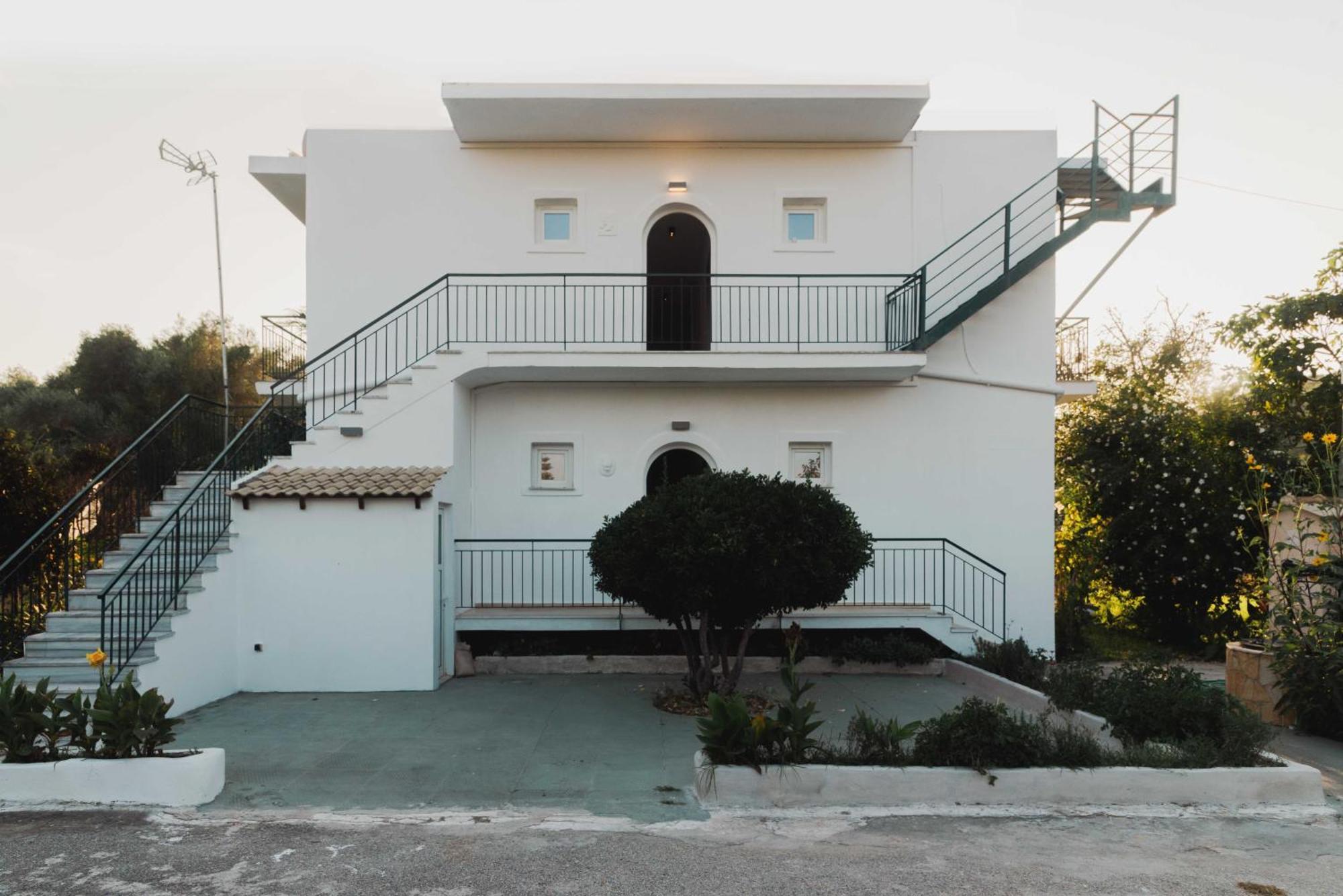 Olive Grove Suites Boutique Hotel Moraitika Exterior photo