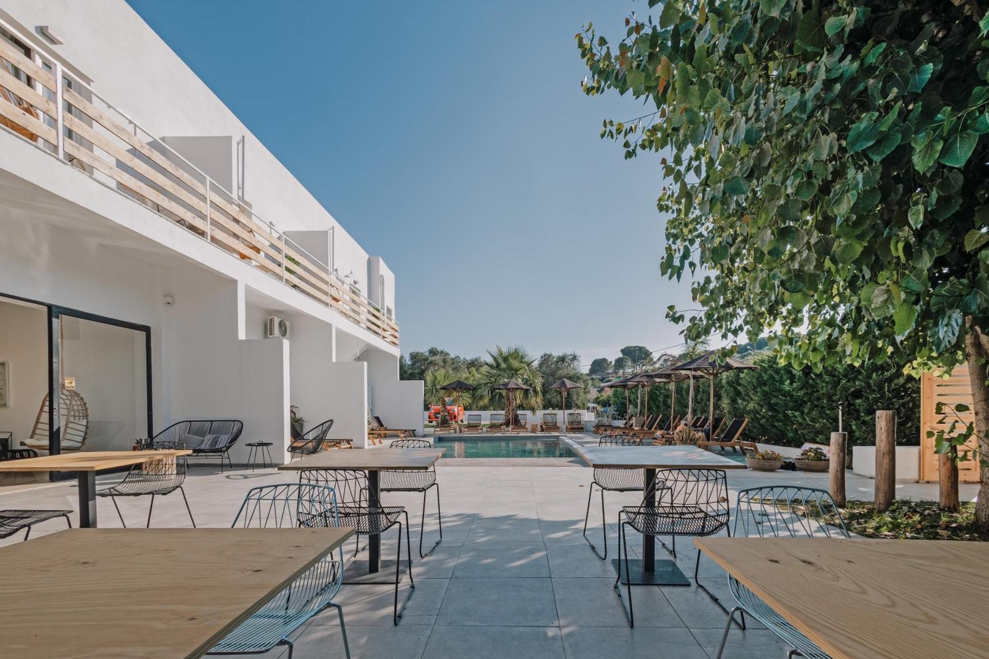 Olive Grove Suites Boutique Hotel Moraitika Exterior photo